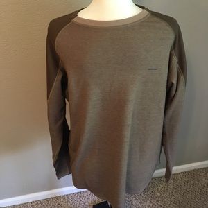 Men’s Patagonia shirt